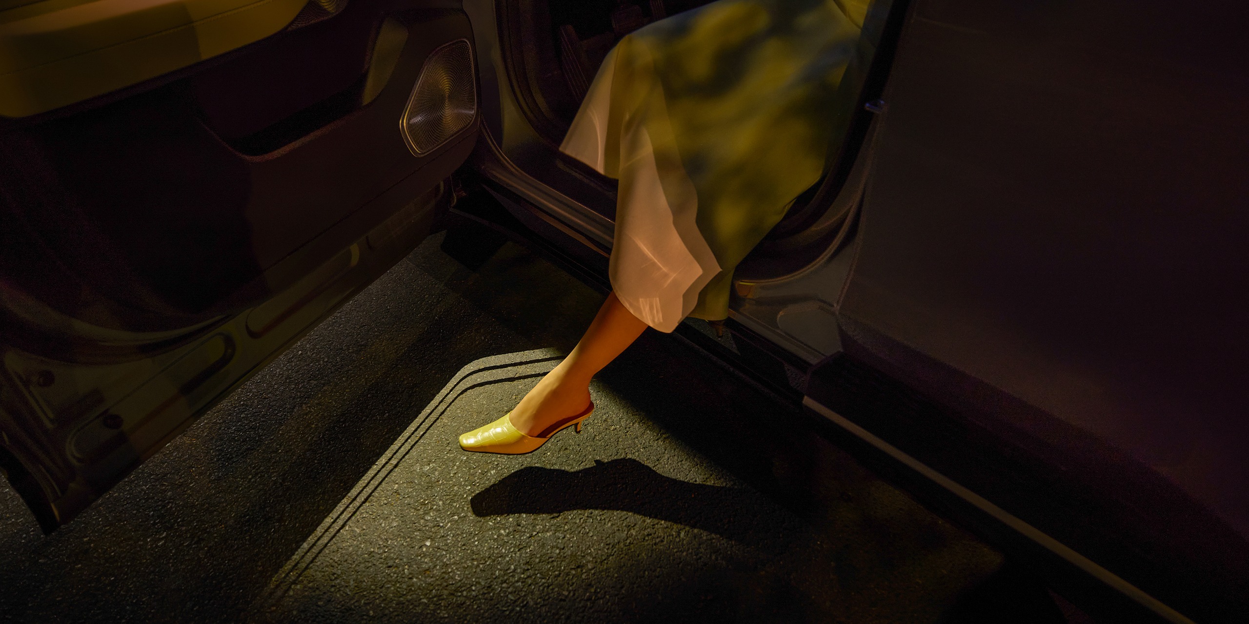 Graceful Puddle Lights